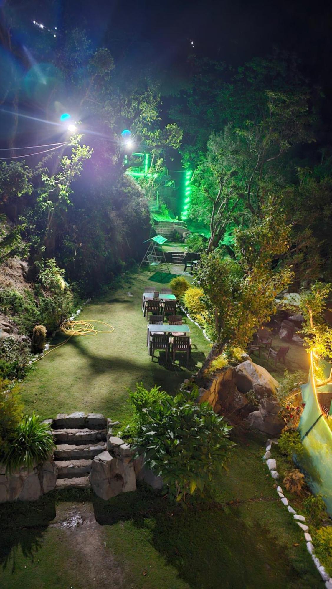 ホテル On The Rocks カソーリ エクステリア 写真